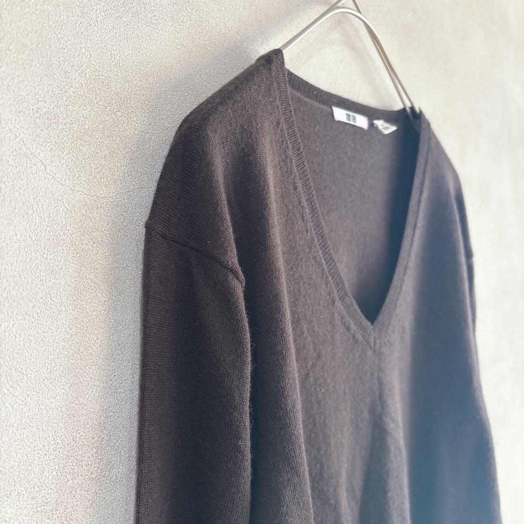 518 UNIQLO ユニクロ　Vネック　長袖ニット　ウール100% 濃茶　M — image 5