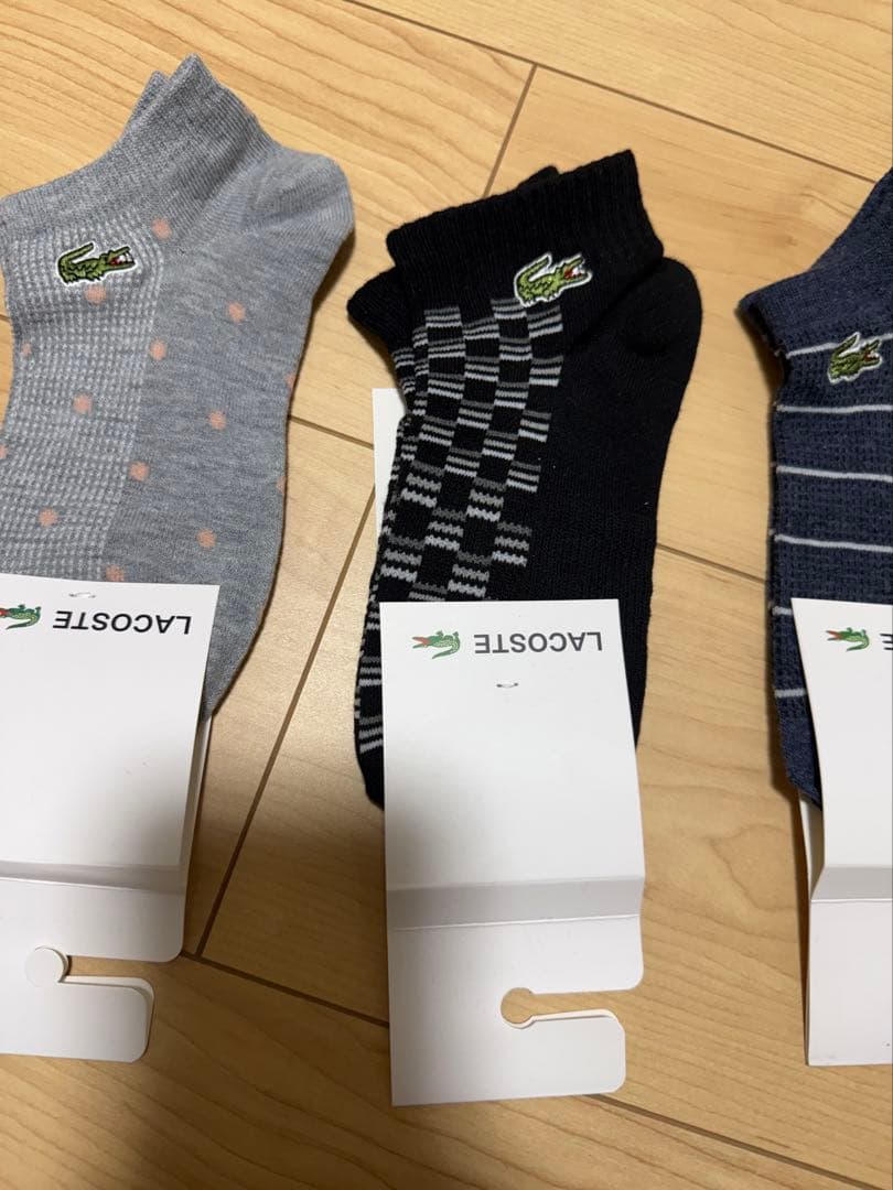 LACOSTE アンクルソックス 4足セット 22~24cm 特価品 — image 4
