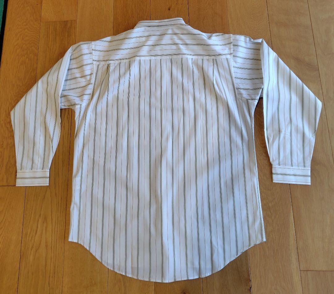 【値下げ】【新品・未使用】ウンベルト・ジノケッティ　ライカ　長袖シャツ　Mサイズ — image 4