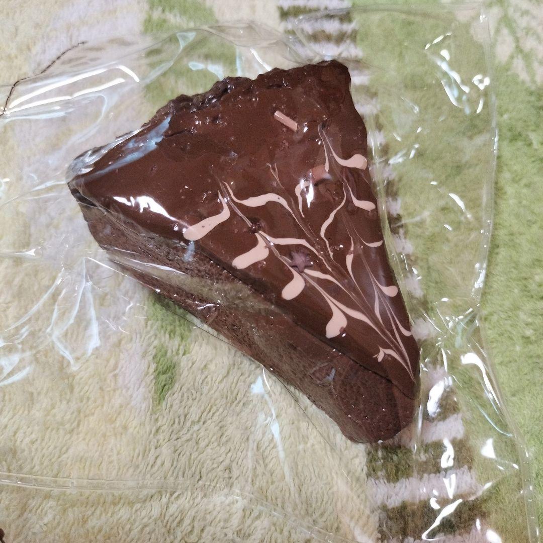 xiaorong シャオロン　チョコケーキ　 RonRon スクイーズ — image 2