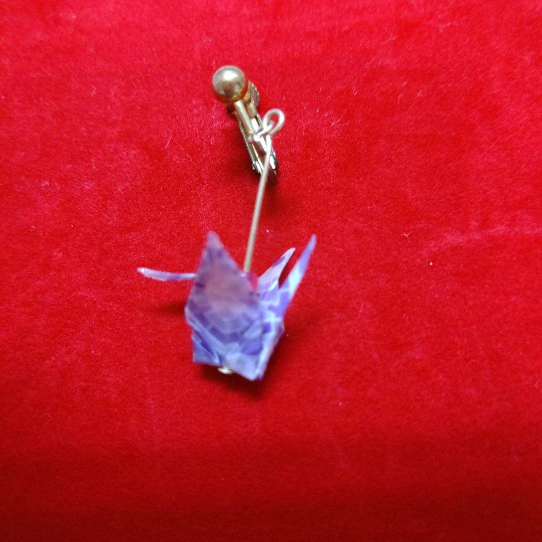 折り鶴デザイン イヤリング 紫、一つ — image 4