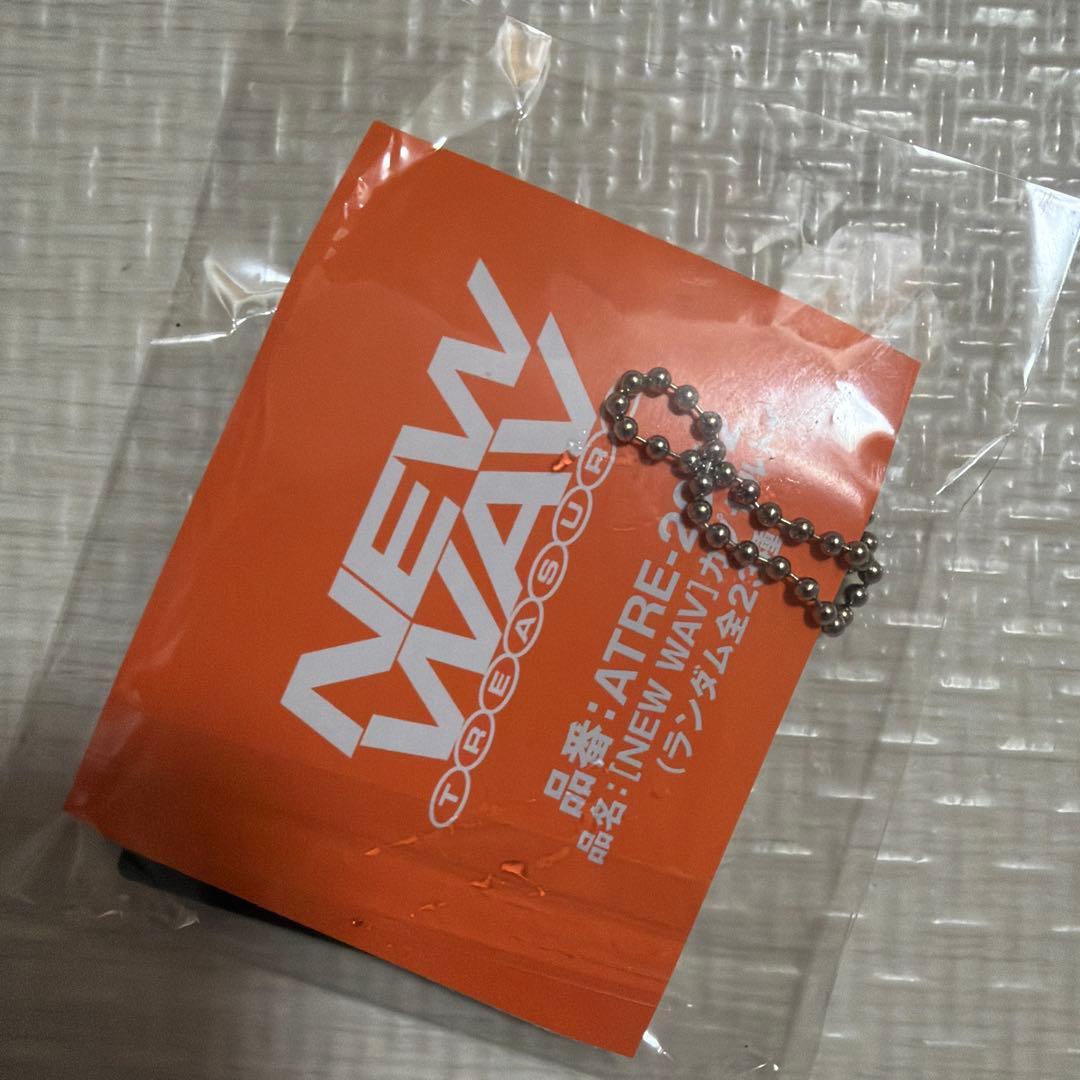TREASURE NEW WAV POPUP カプセルトイ　ミニチュアミラー — image 2