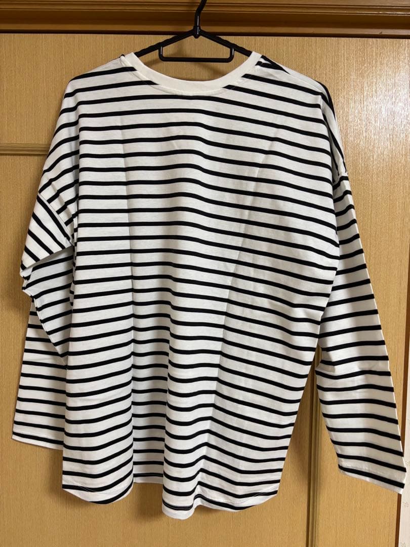 新品未使用品！ユニクロ 長袖ボーダーTシャツ — image 2