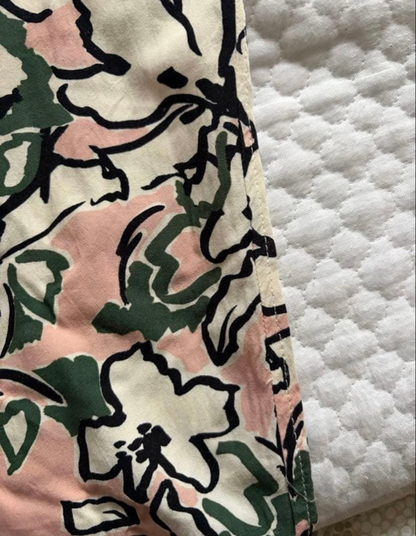 BANANA REPUBLIC 花柄　ワイドパンツ　ZARA ROKU 好きな方 — image 2