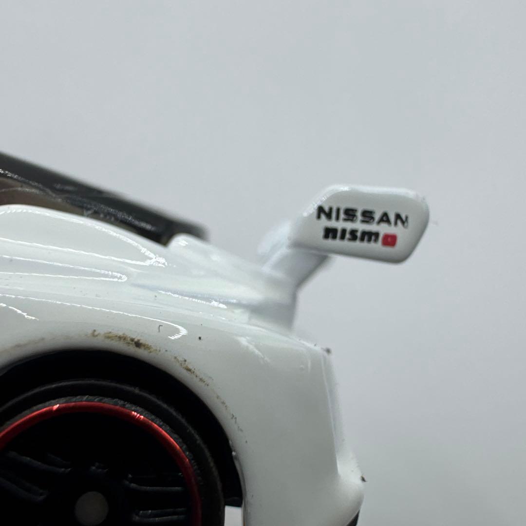 Hot Wheels LEAF NISSAN NISMO ミニカー — image 3