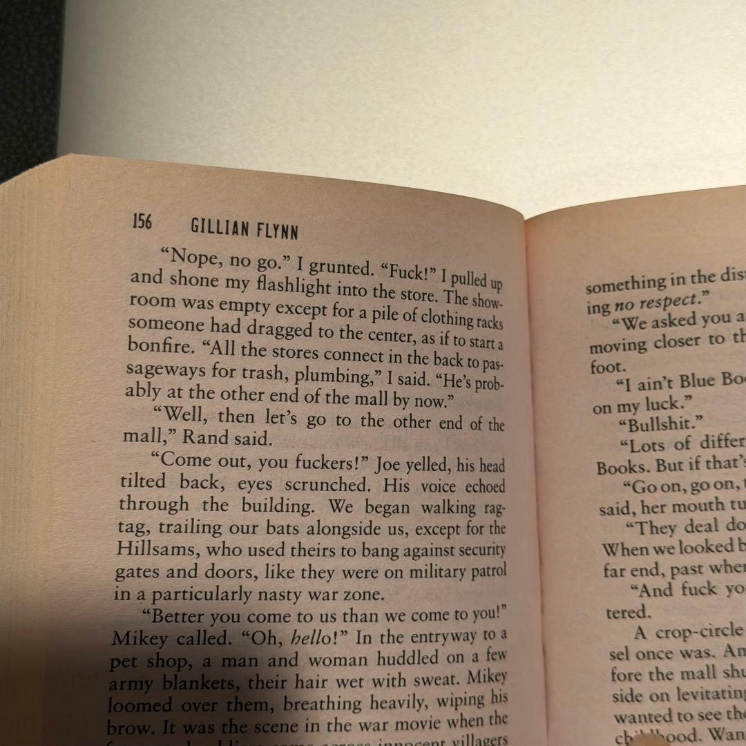 GONE GIRL ペーパーブック — image 3