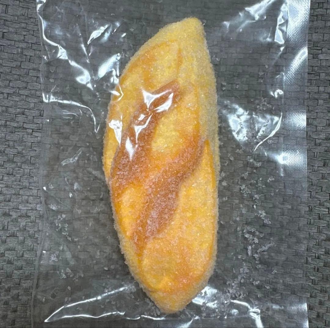 kikisquishy 粉付き生クリーム フランスパン Mサイズ スクイーズ — image 2