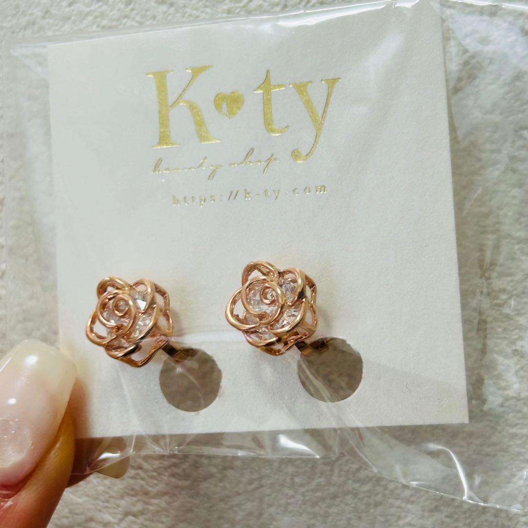 k-ty ローズデザインイヤリング — image 2