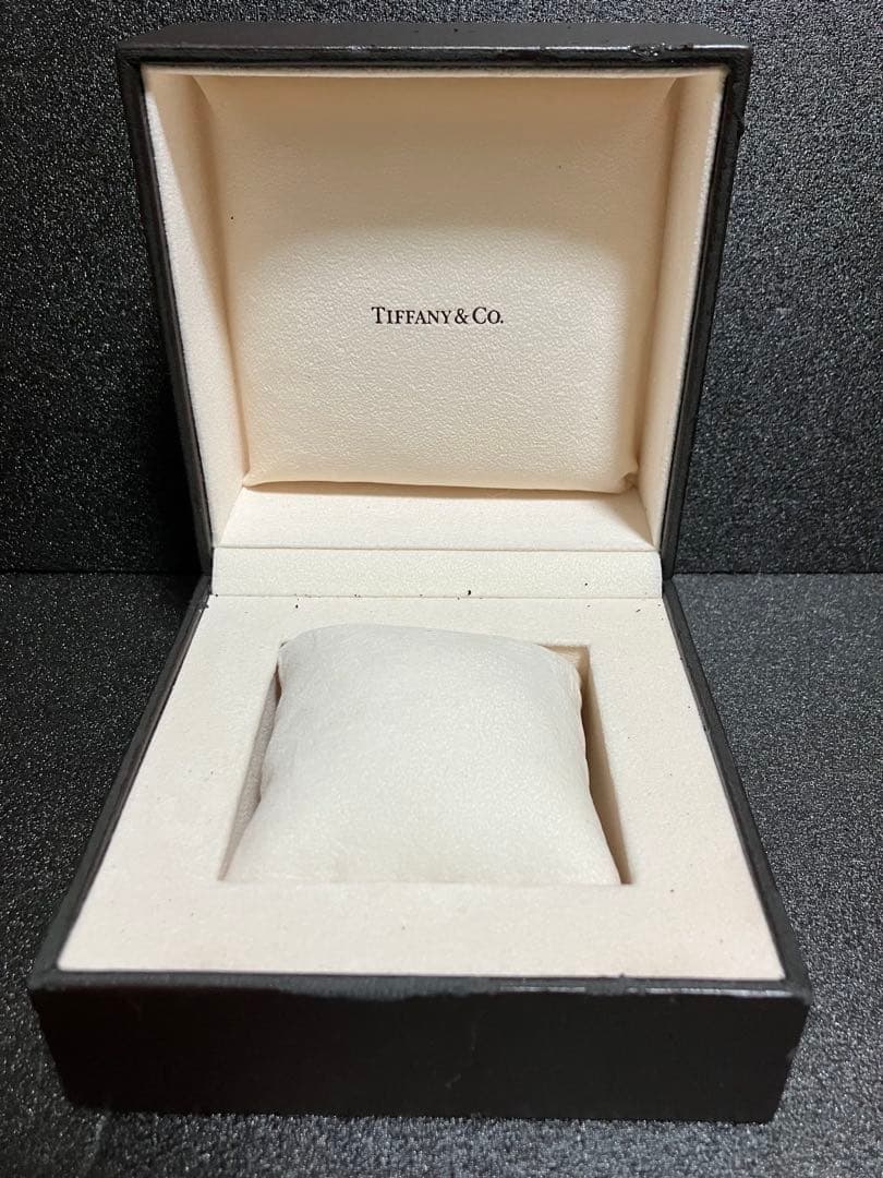 Tiffany & Co. 時計用ケース　まとめ売り　2点 — image 3