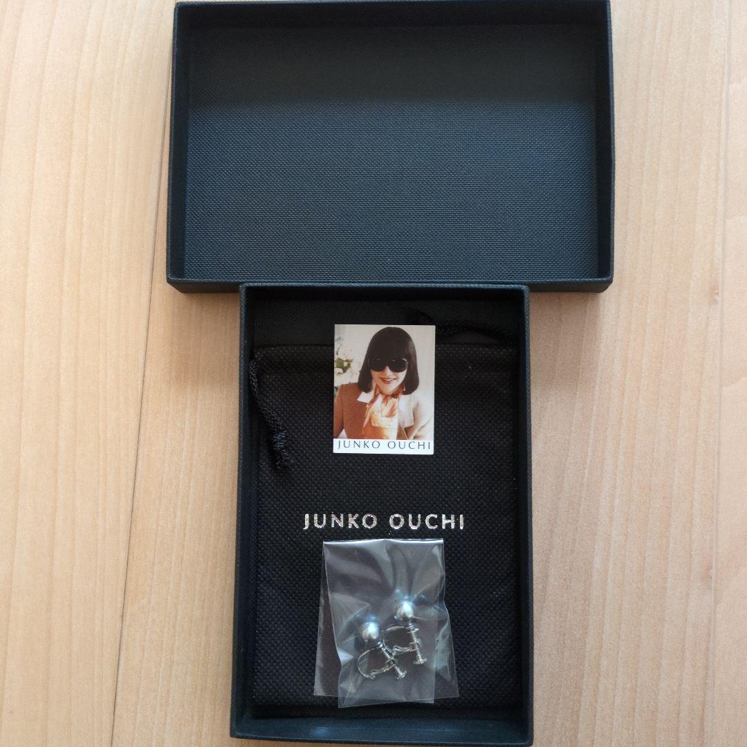 ⭐️新品・未使用‼️JUNKO OUCHI シルバー グレーイヤリング保管袋付 — image 2