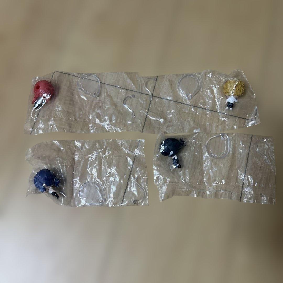 チェンソーマン カプセルトイ フィギュア 4種セット 新品未使用です。 — image 2