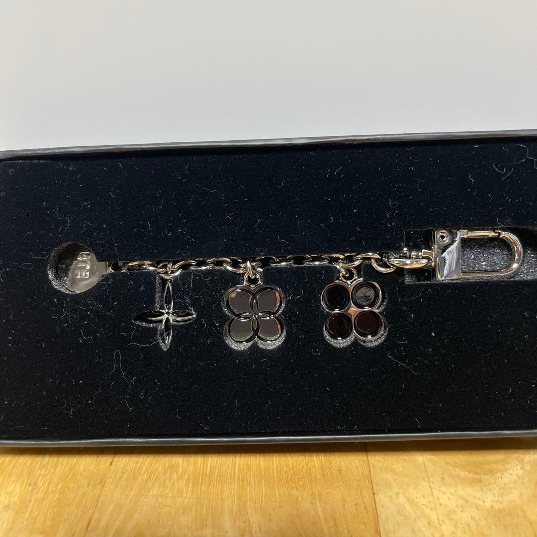 ma-☆様専用 BTS WINGS TOUR キーリング KEY RING — image 3