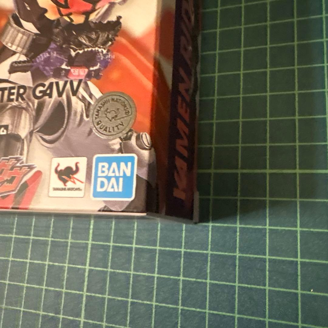 S.H.Figuarts 仮面ライダー ビターガヴ スパーキンググミフォーム — image 4
