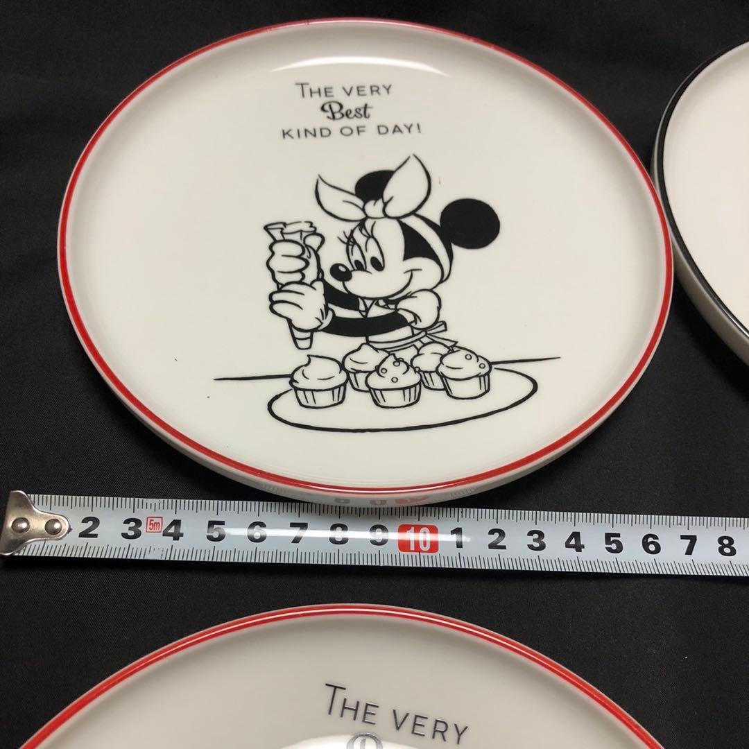 ディズニー ミッキー ミニー 皿 4枚セット — image 4