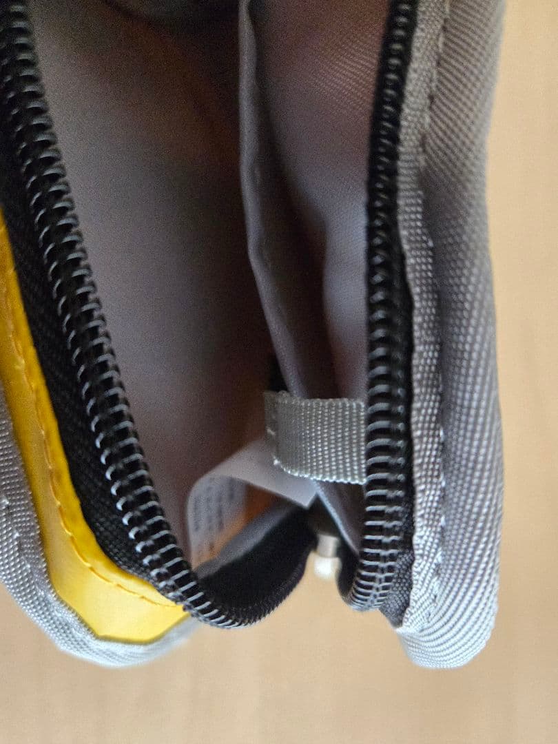 Columbia コインケース 小銭入れ イエロー — image 4