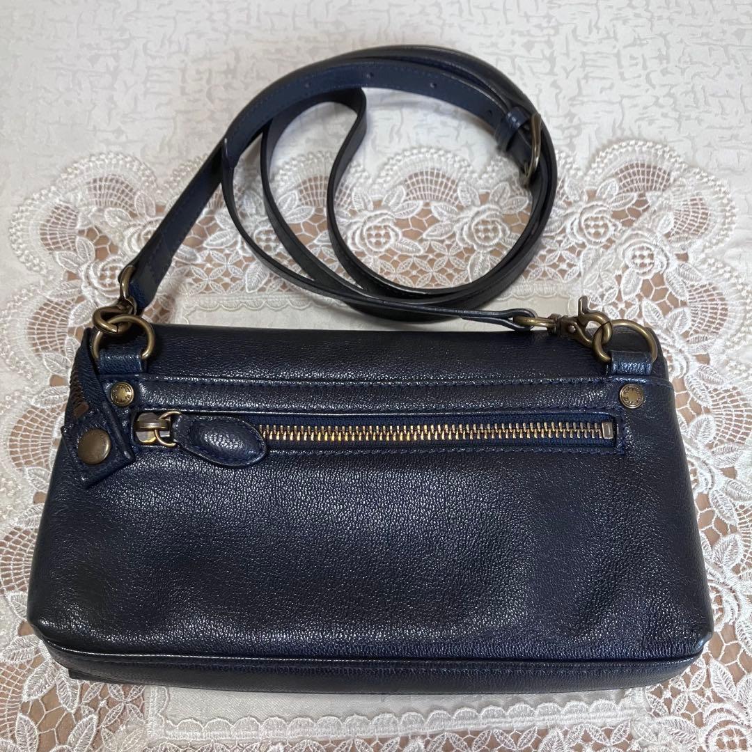 Dakota お財布レザー ショルダーバッグ ネイビー — image 2