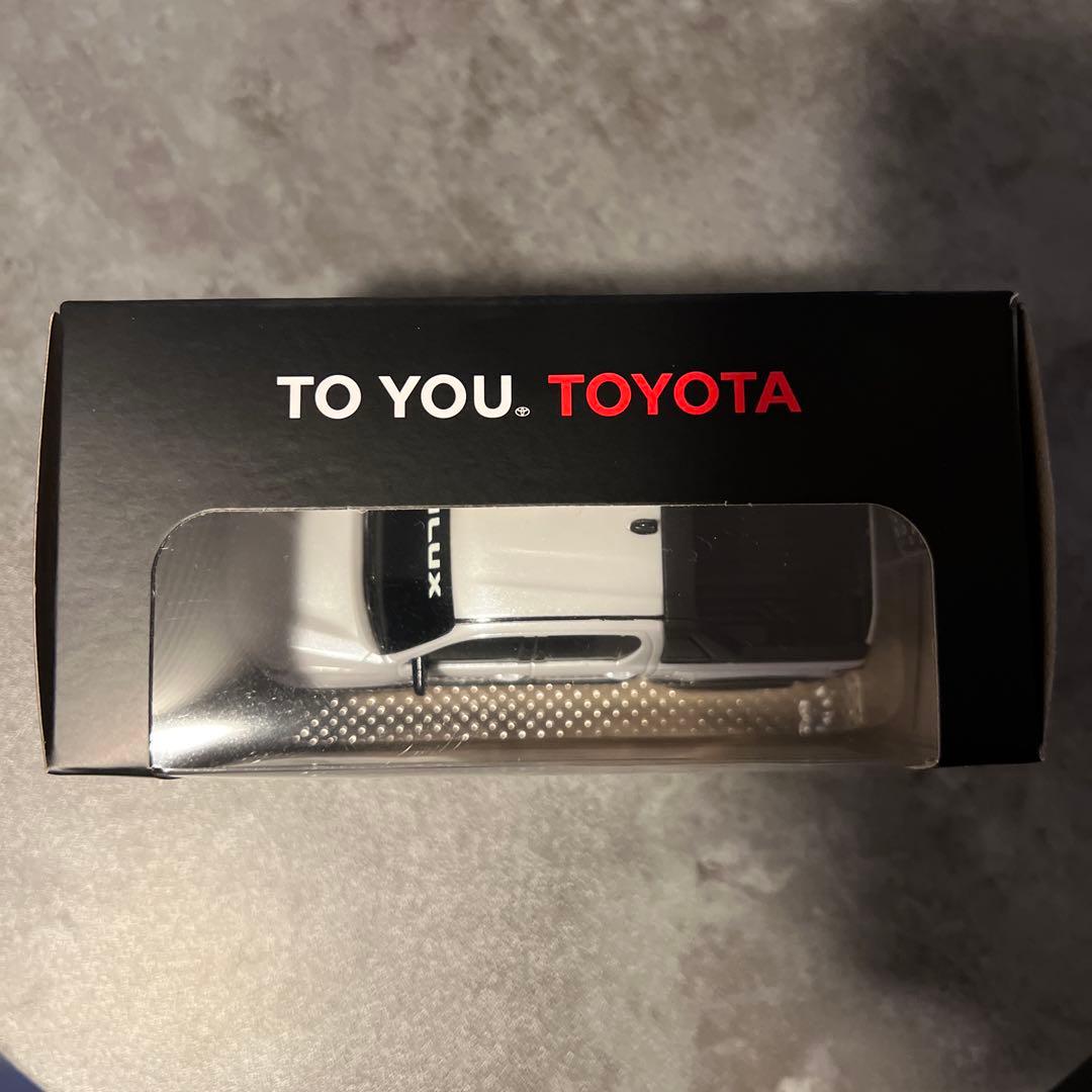 【未開封】ハイラックス プルバックミニカー プラチナホワイトパールマイカ — image 2