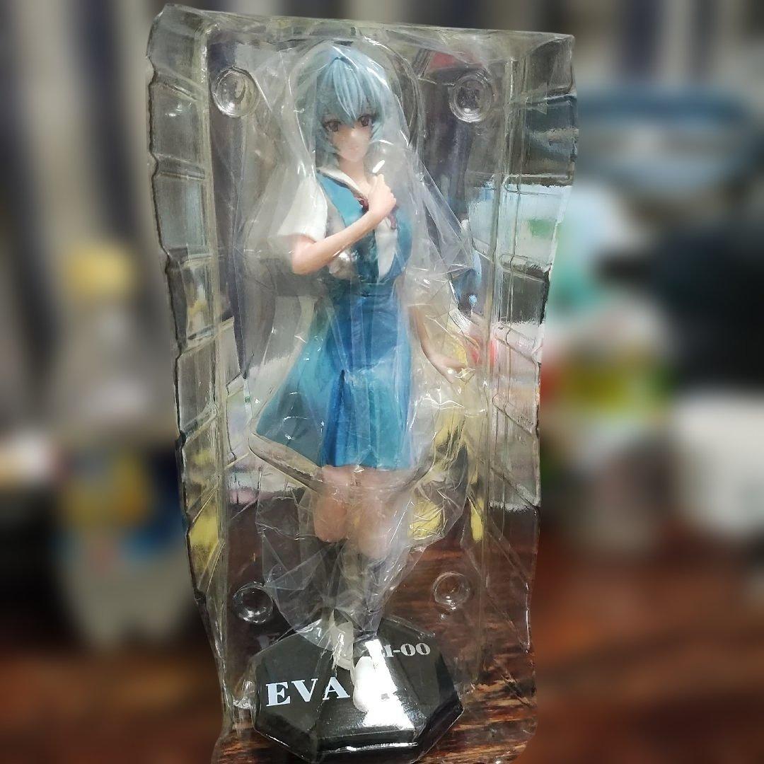 エヴァ綾波レイ制服海外ガレキフィギュア現状品！ — image 2