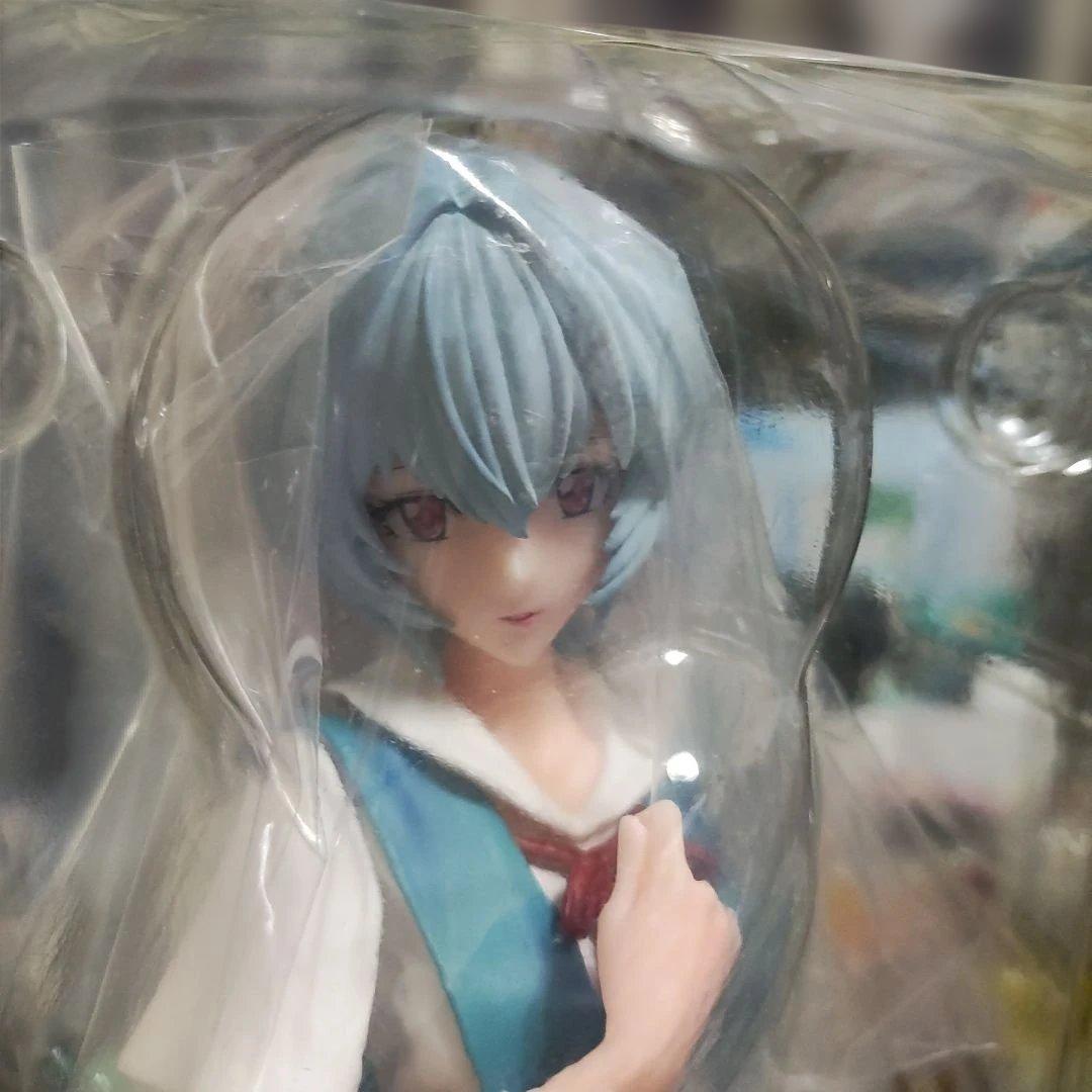 エヴァ綾波レイ制服海外ガレキフィギュア現状品！ — image 4