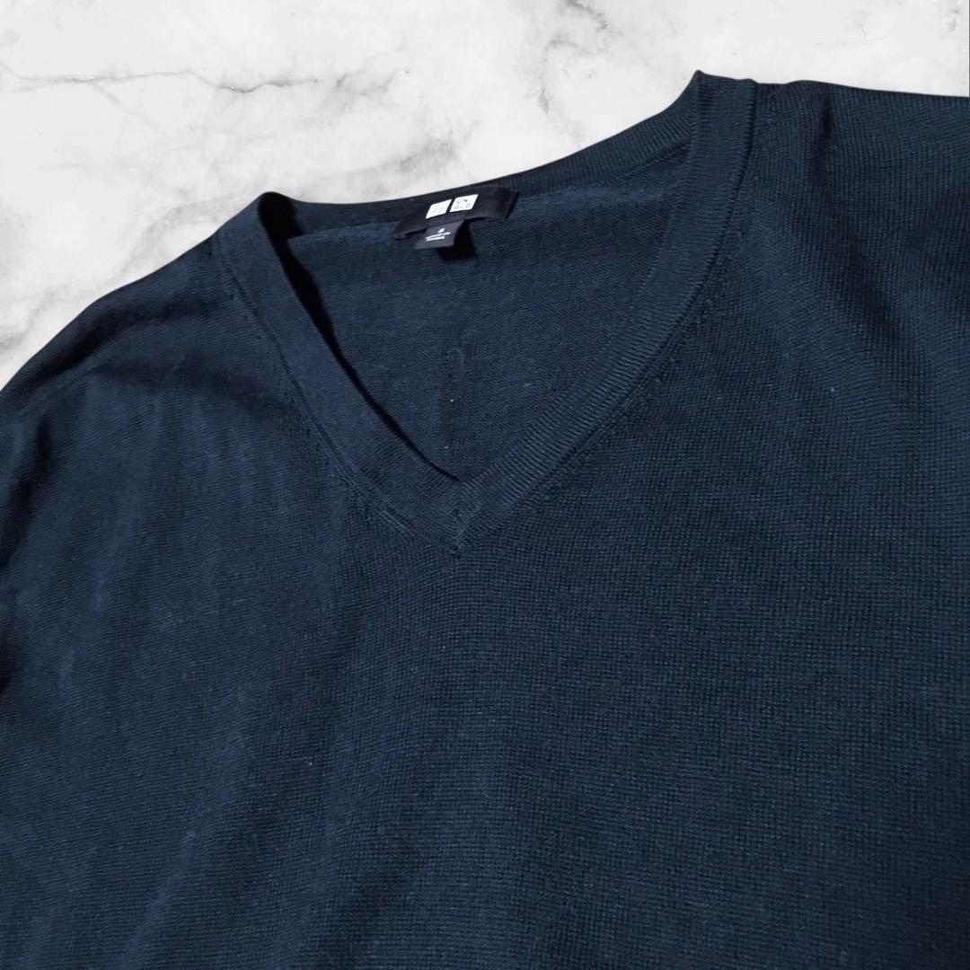 ⑤UNIQLO エクストラファインメリノVネックニット ブラックSサイズ — image 4