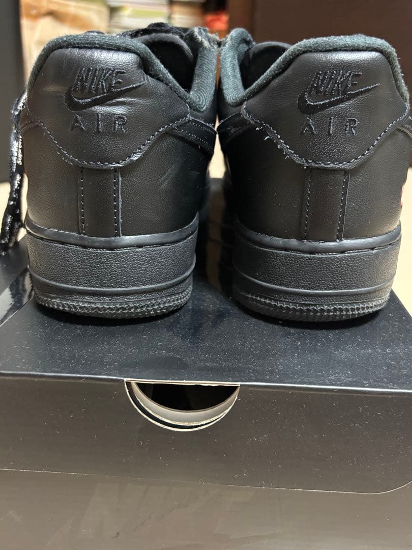 Supreme Nike Air Force 1 Low Black — image 2