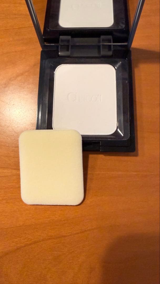 美品 箱入り チャコット プレストパウダー — image 4