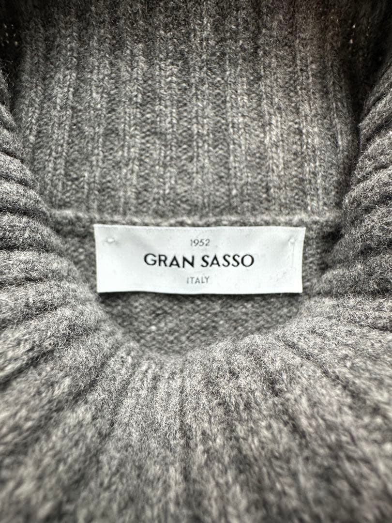 【美品クリーニング済】GRAN SASSOミディアムグレータートルネック48ML — image 5