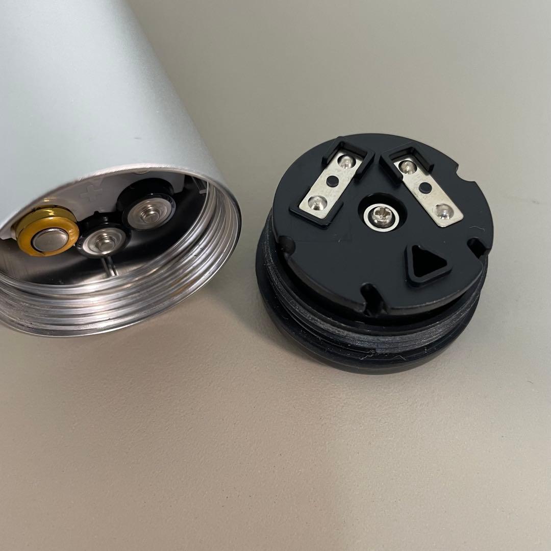 【美品】メルセデスベンツ 純正 LED非常信号灯　GENTOS EL-1834 — image 4