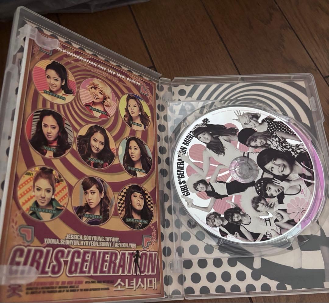 少女時代 初回期間限定盤2枚セット HOOT＋GIRLS'GENARATION — image 3