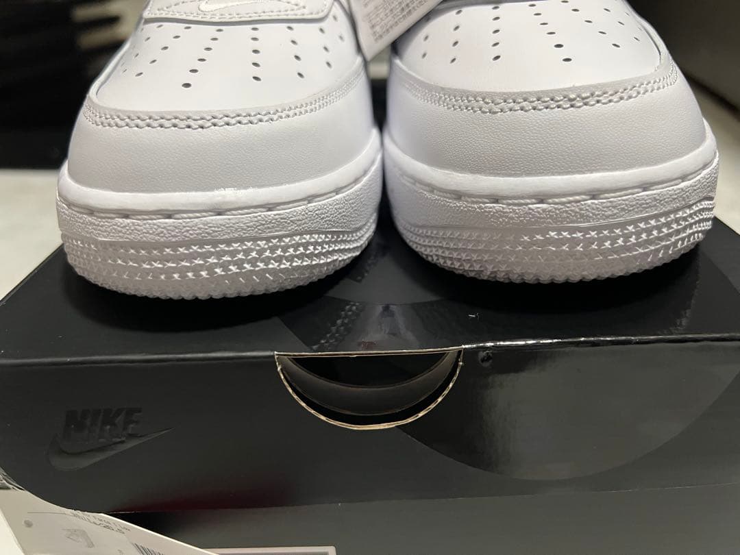 正規品　Nike Air Force 1 Supreme ホワイト26.5cm — image 3