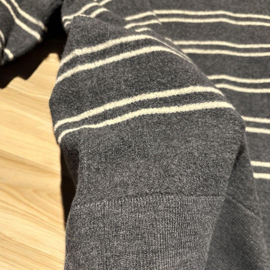 【美品】クルーネックセーター ダークグレー ストライプ ウール M L — image 3