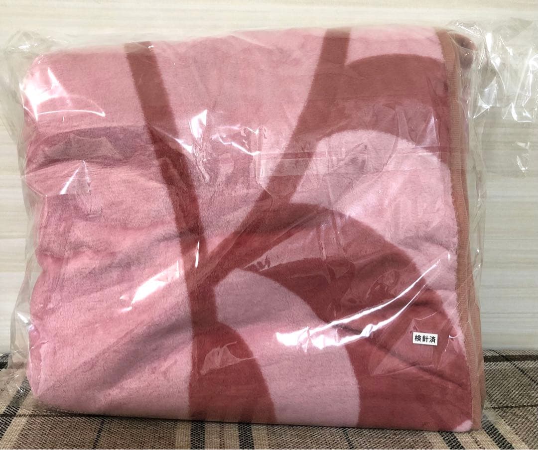 新品未開封　ラスカル　ピンク　めちゃでか毛布　タグ付　非売品 — image 3