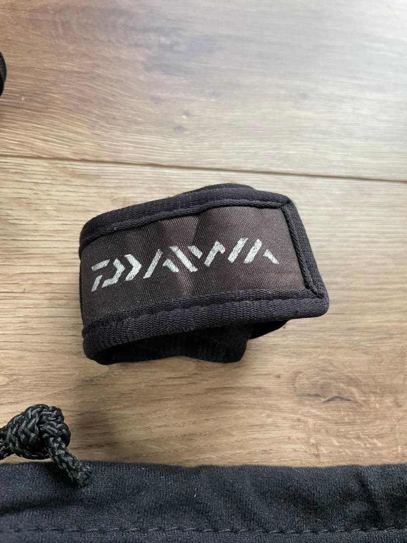 ダイワ　ロッドバンド　リールケース　巾着 — image 4