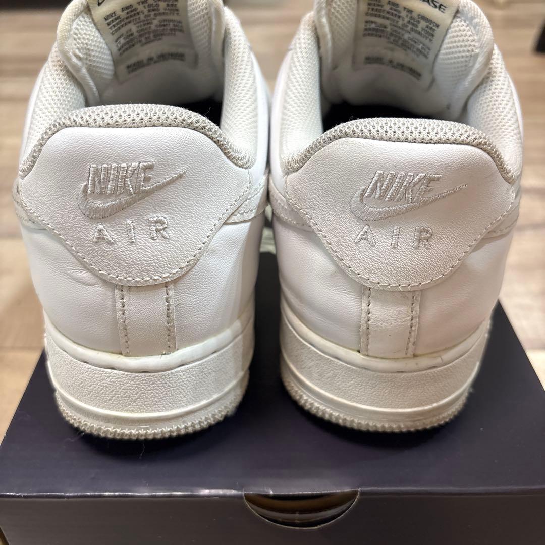 NIKE AIR FORCE 1 ホワイト スニーカー中古品26.5センチ — image 3
