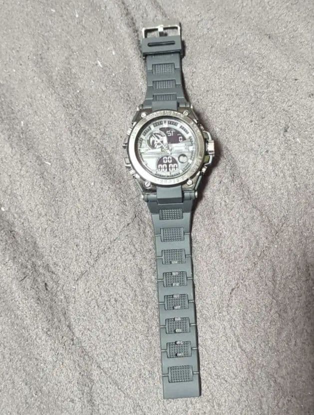 SPORT WATCH アナデジ 腕時計 ブラック(電池切れ？or故障？) — image 2