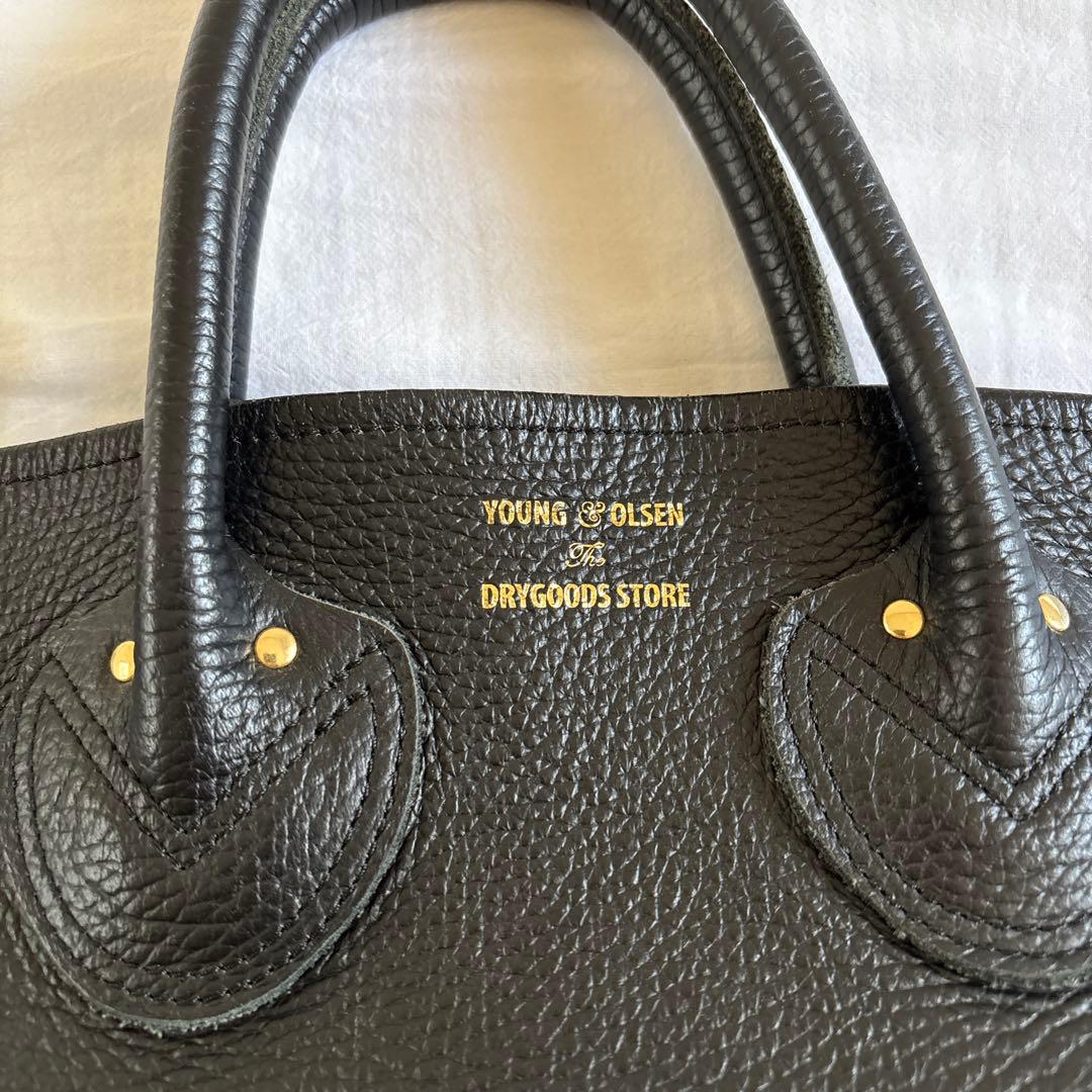 YOUNG&OLSEN ヤングアンドオルセン　エンボスドレザートート　ブラック — image 2