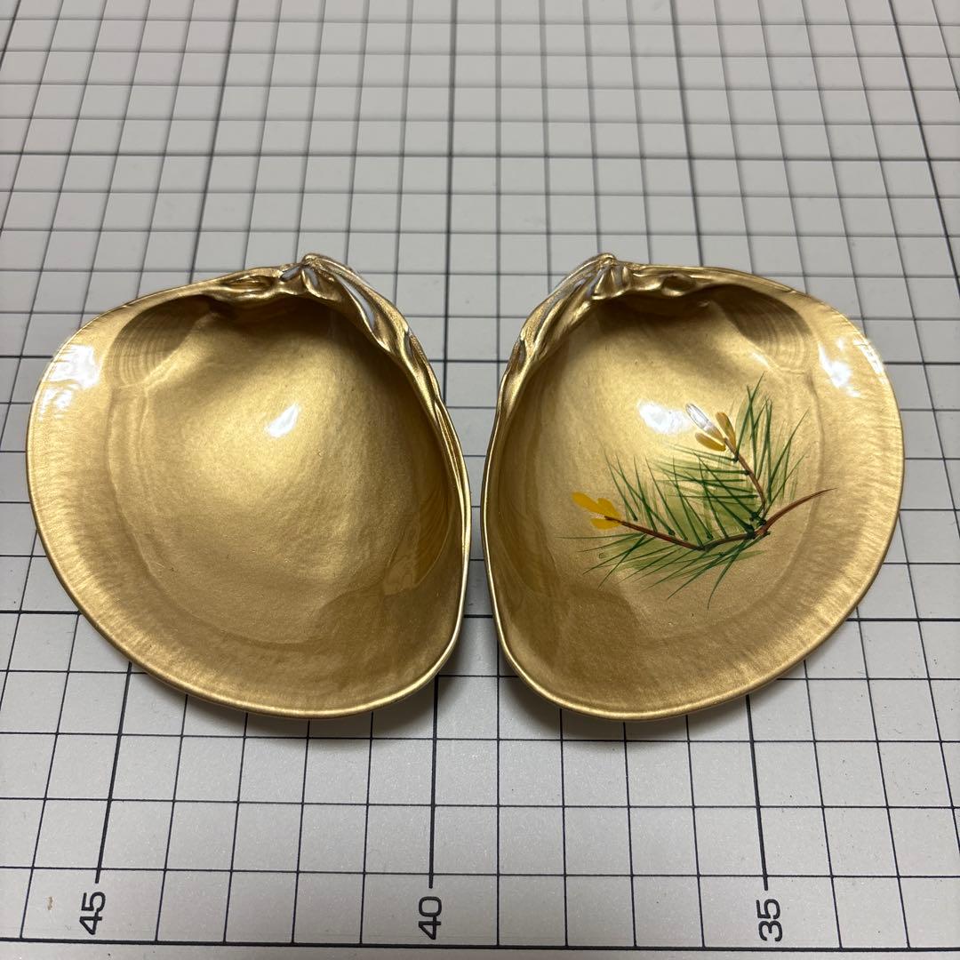 貝香合　松の絵柄の金色香合 — image 2