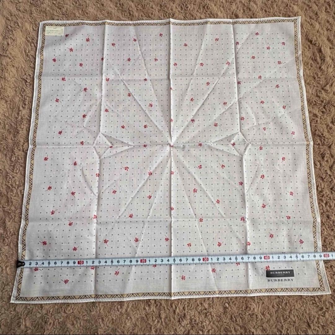 《新品未使用❗️》BURBERRY バーバリー ハンカチ — image 3
