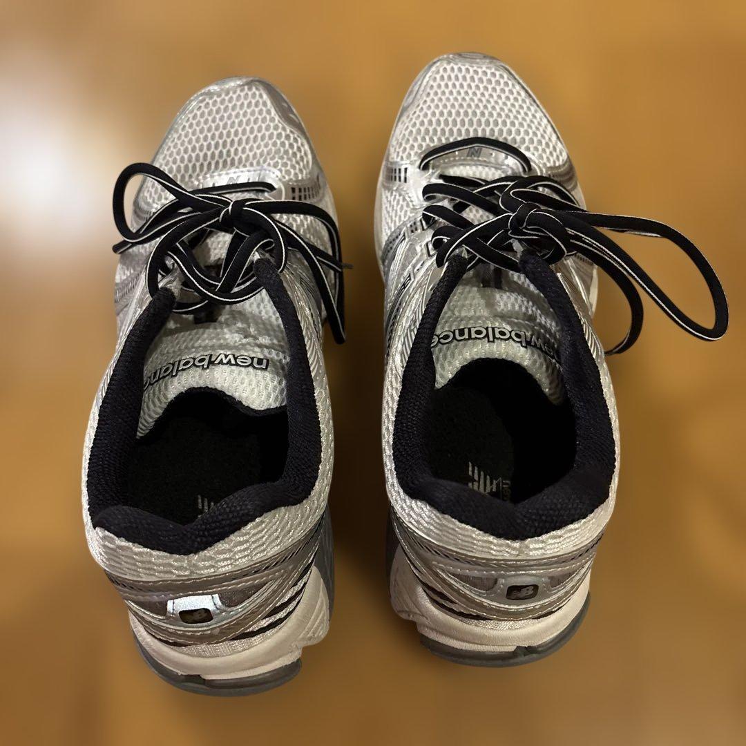 New Balance 860v2シルバーブラック 日本サイズ28.0 (美品) — image 3
