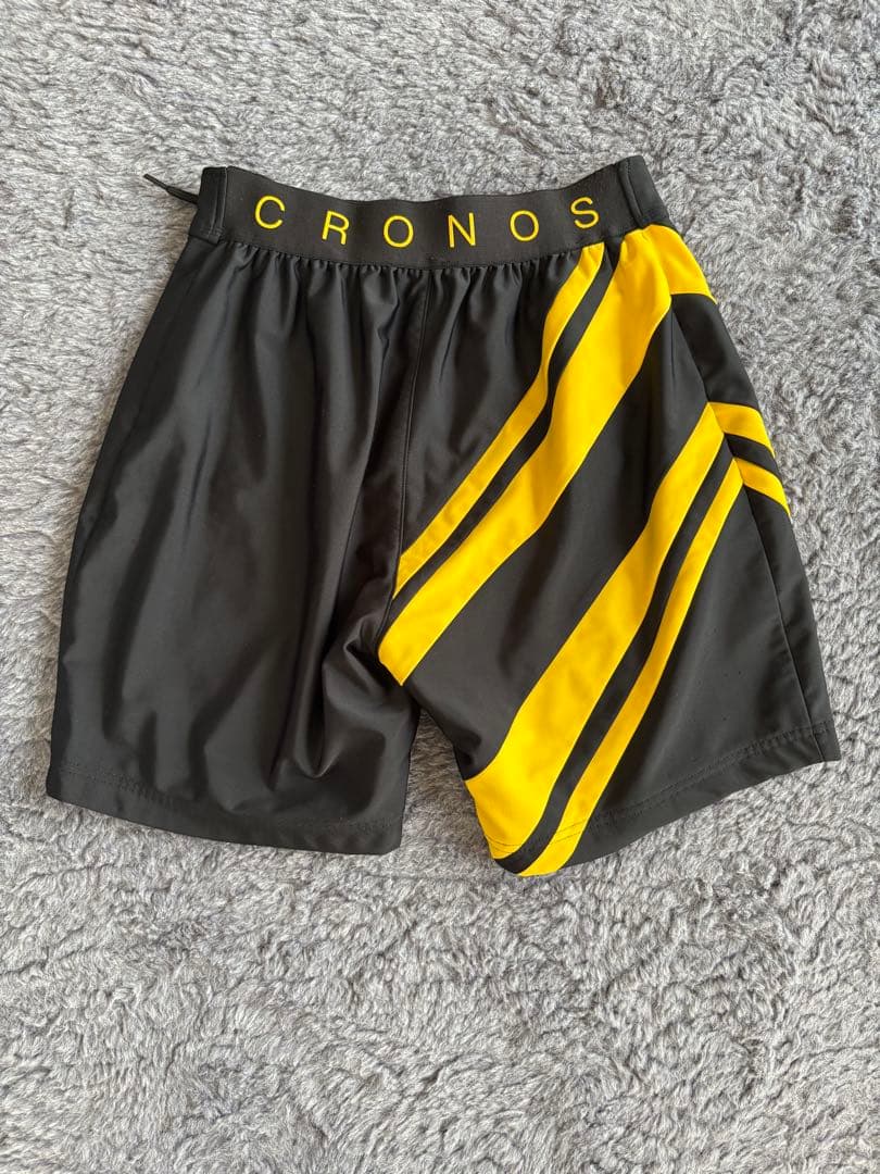 CRONOS クロノス サーフパンツ ボードショーツ 黒 黄 Mサイズ — image 2
