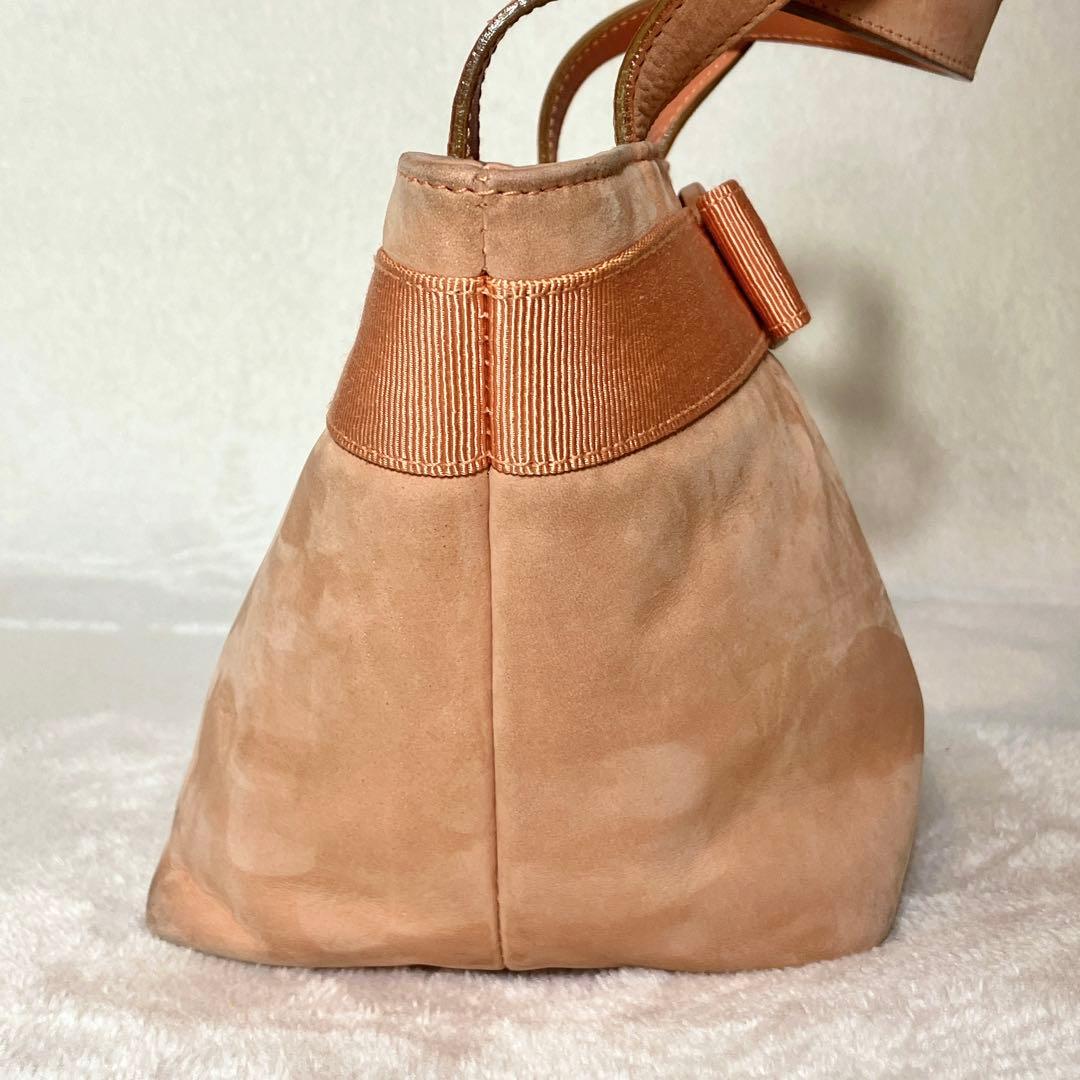 Ferragamo ハンドバッグ ヴァラリボン レザー ヌバック ピンクベージュ — image 4