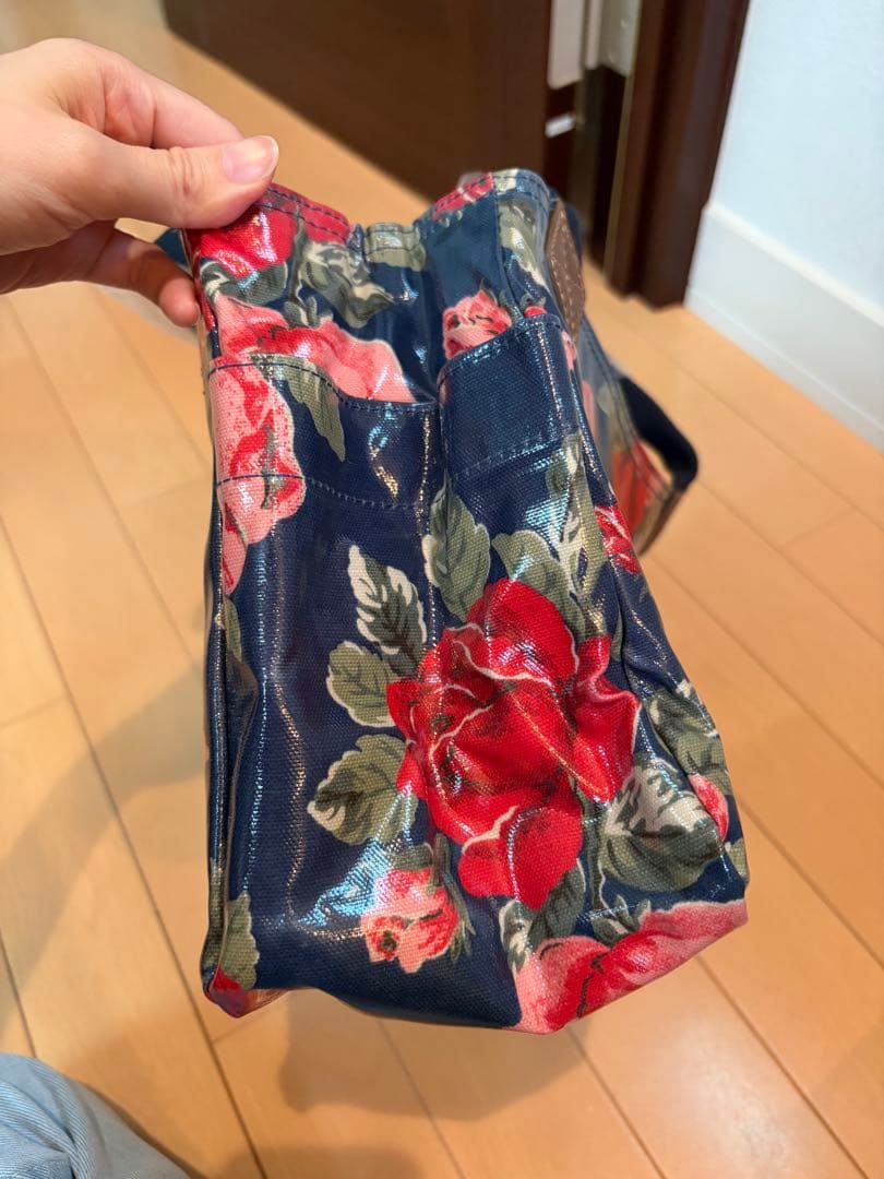 【新品未使用】CathKidston(キャスキッドソン)トートバッグ花柄ネイビー — image 5