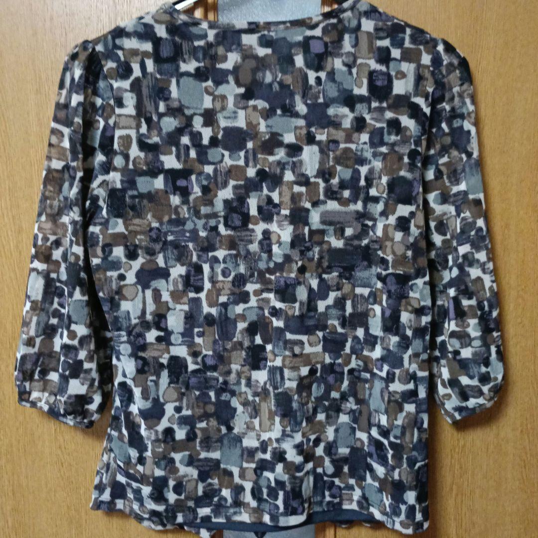 【美品】シックな水彩画風の幾何学模様のカットソー ミセスM・Lサイズ — image 2