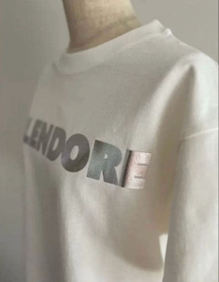 JULYNINE SPLENDORE 白Tシャツ シルバー — image 3
