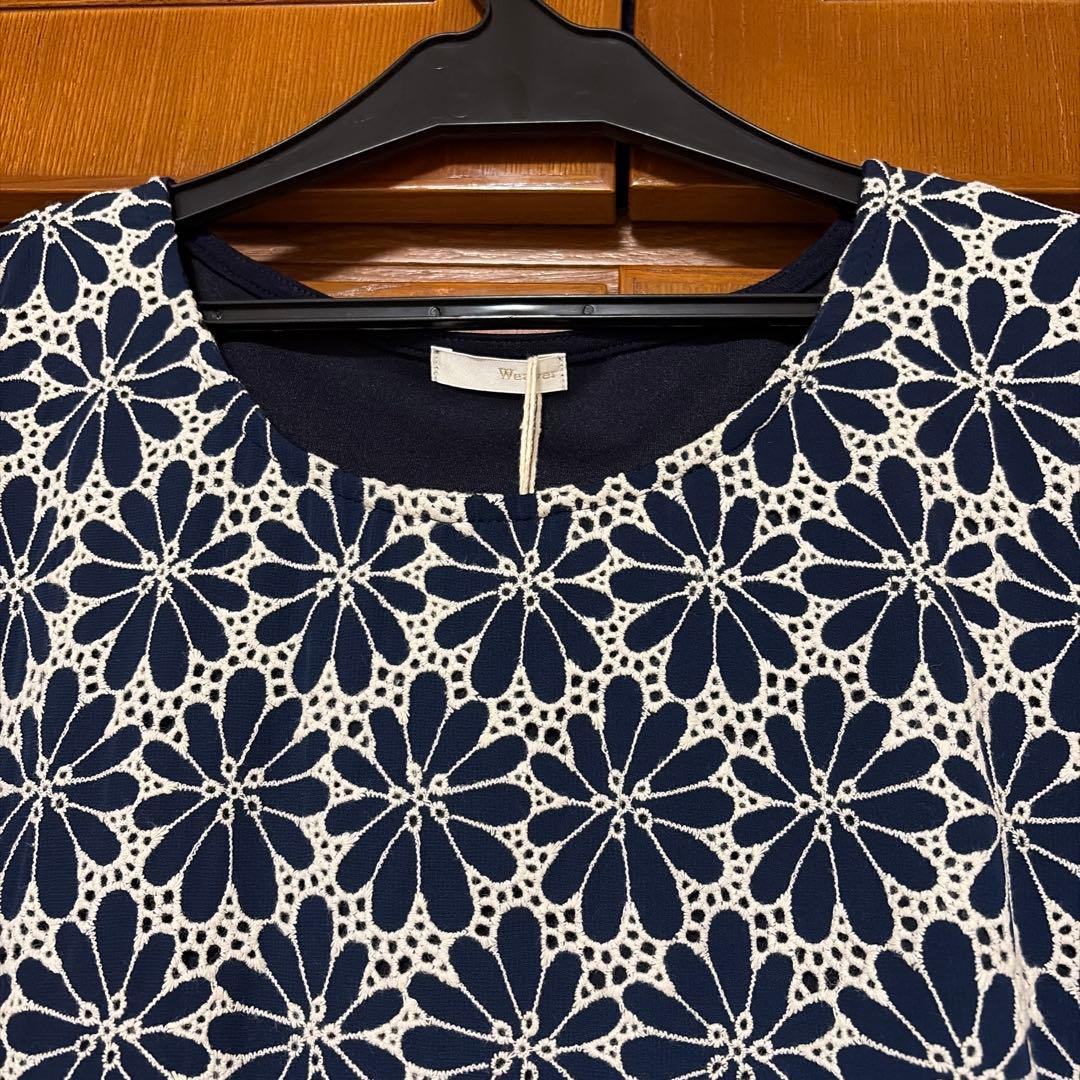 Weaver新品未使用花柄レース 七分袖 ワンピース ネイビー — image 2