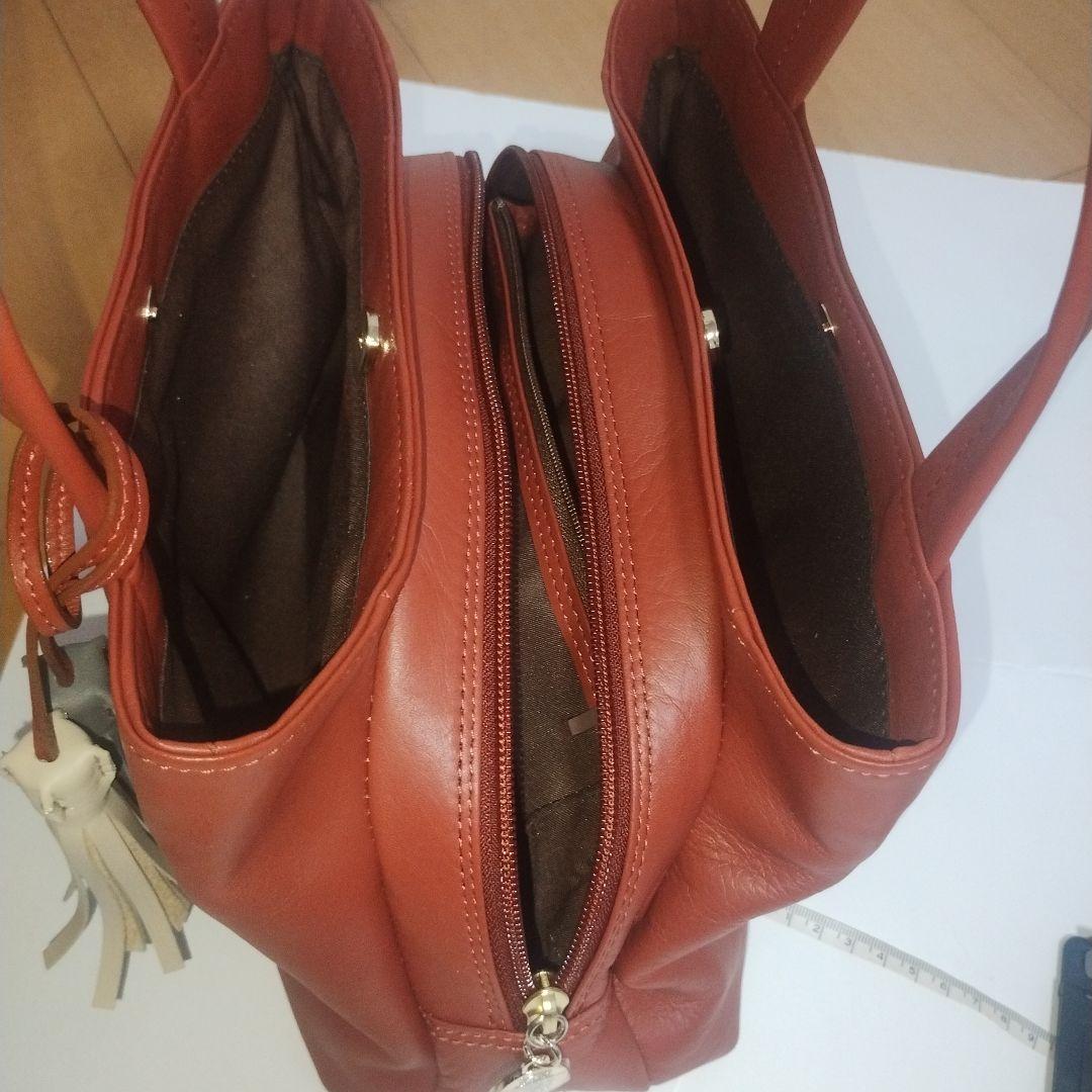 【新品未使用】DAKS LONDON ハンドバッグ タッセル付き　レッド系 — image 5