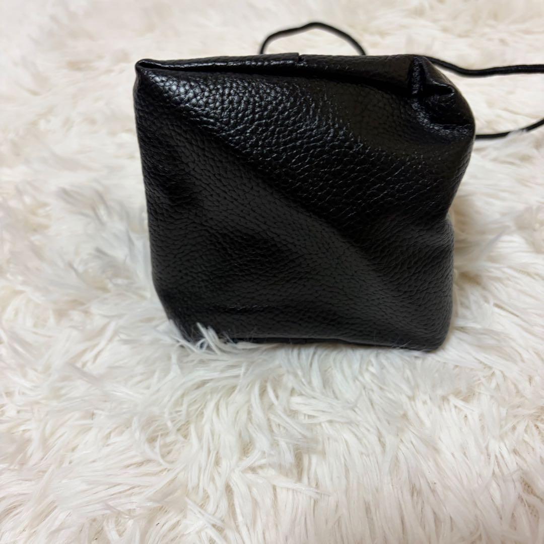 ハンドバッグ　ミニバッグ　黒　巾着型 キッズ　シンプル　オシャレ　上品 — image 4