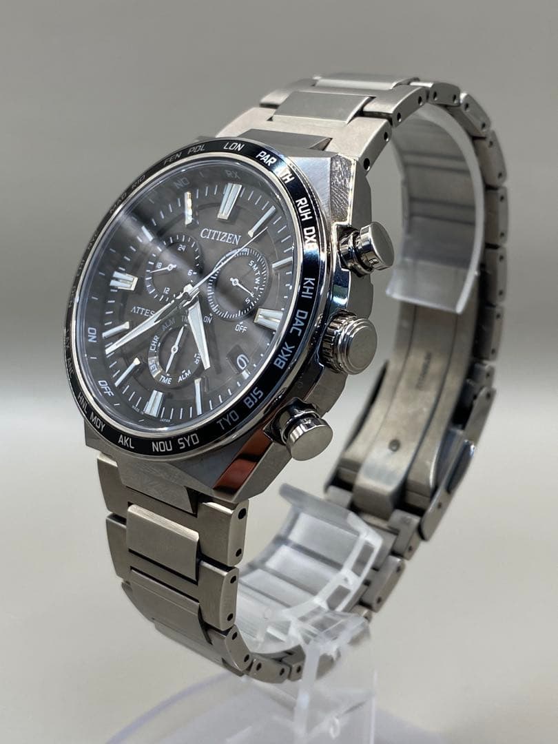 [美品] シチズン アテッサ E660-007C801 エコドライブ チタン — image 3