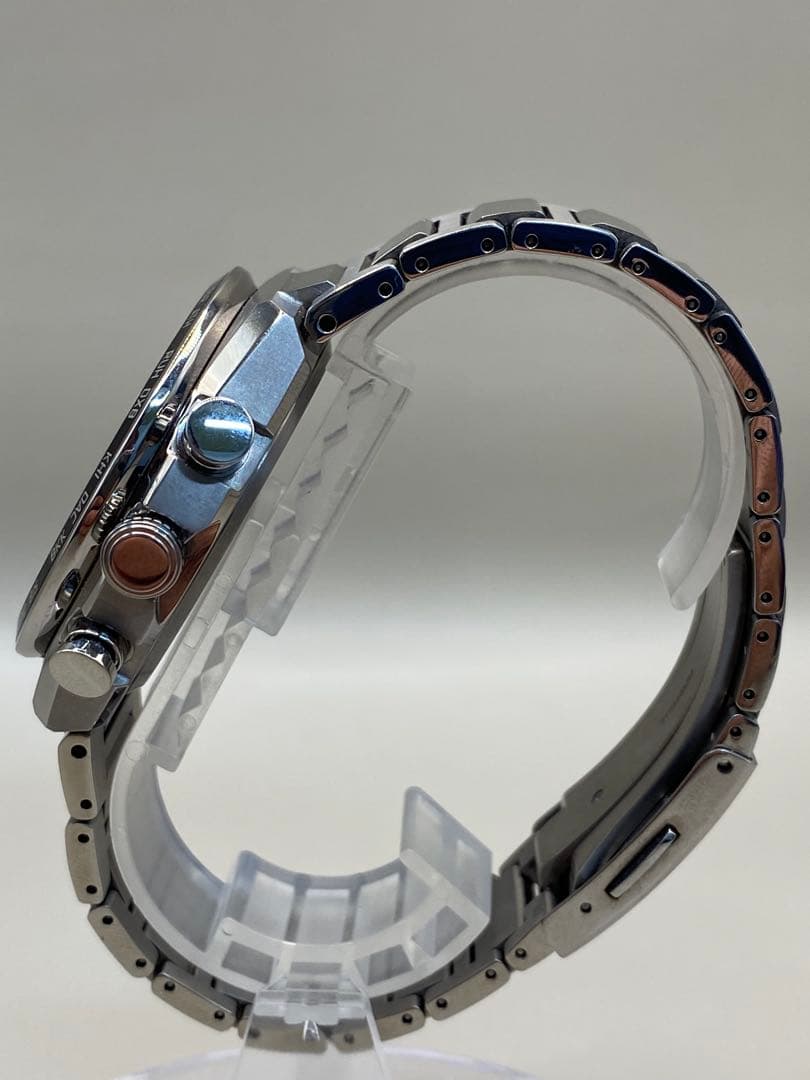 [美品] シチズン アテッサ E660-007C801 エコドライブ チタン — image 4