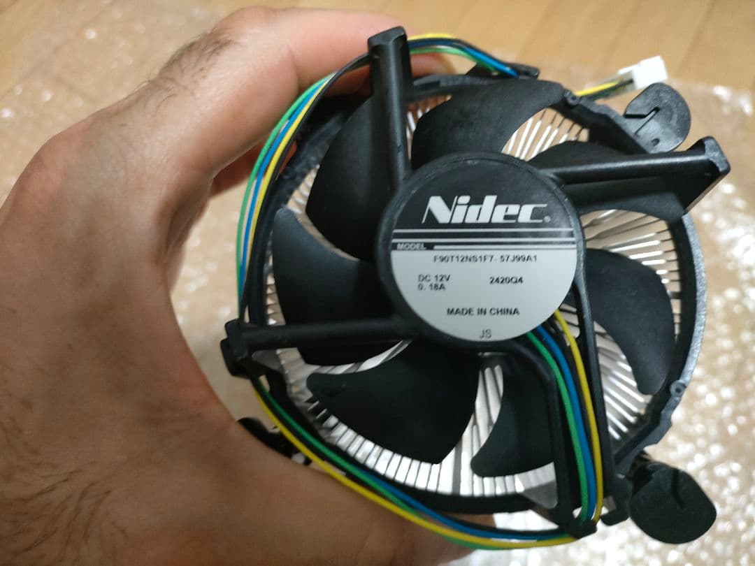 Nidec CPUクーラー F90T12NS1F7-57J99A1 プッシュピン — image 2